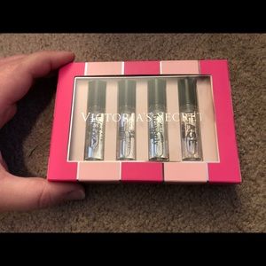 Set of 4 Victoria’s Secret Perfumes. *Never used*